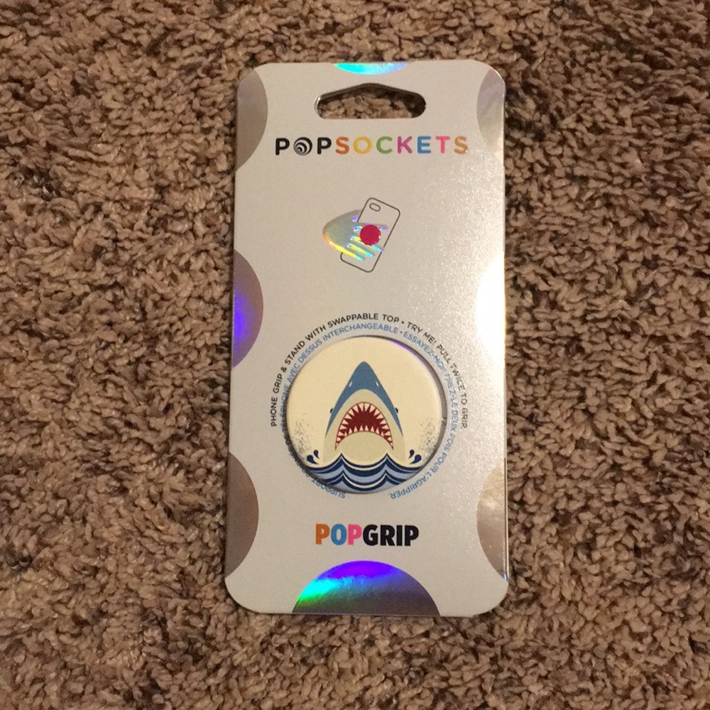 SOLD Shark pop socket